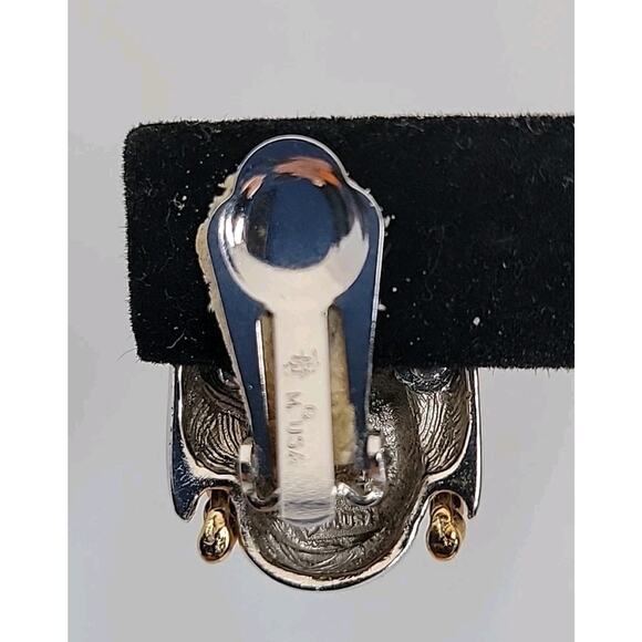 Vintage T*J High-End Renaissance Revival Design Clip-on Earrings Gold/Silvertone - Picture 5 of 15